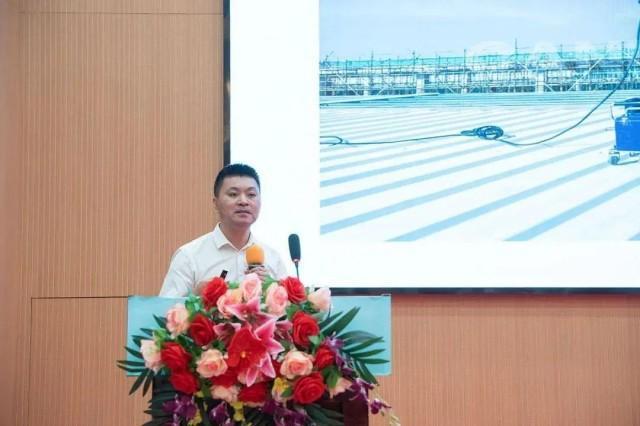 Zheng Yanqun, technical manager of CANLON Co., Ltd., shared the keynote repor