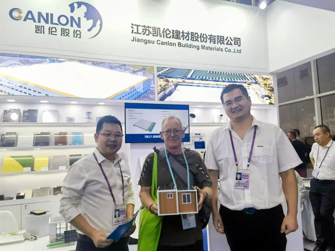 Canlon went to Guangzhou to attend the 136th China Import and Export Fair