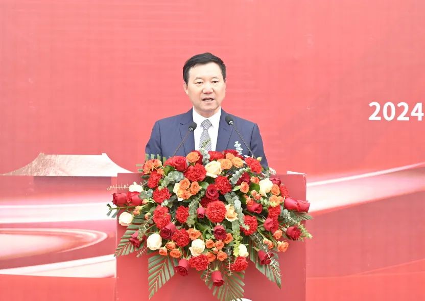 Qian Lindi, Chairman of Canlon